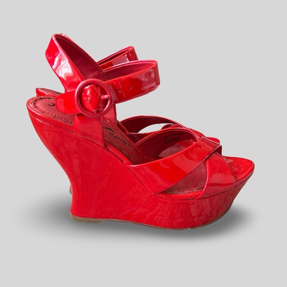 Alice + Olivia Juliet Patent Leather Platform Wedges - Picture 4 of 9